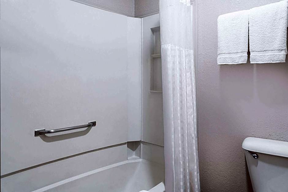 Days Inn by Wyndham Ardmore