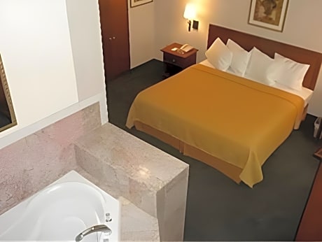 King Room with Jacuzzi