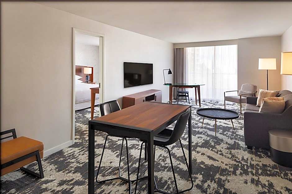 Sheraton Vancouver Airport Hotel