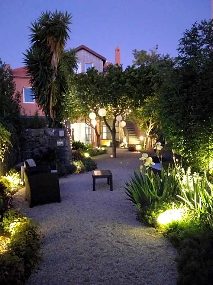 Queen's Garden Hostel