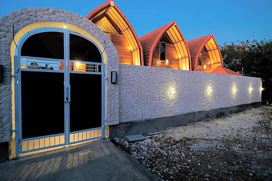 Murna Villa 3, A modern Balinese wooden house 360 GWK view