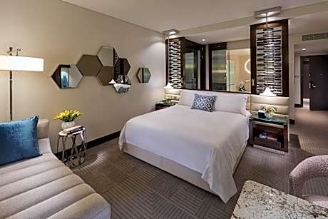 Premier King Room