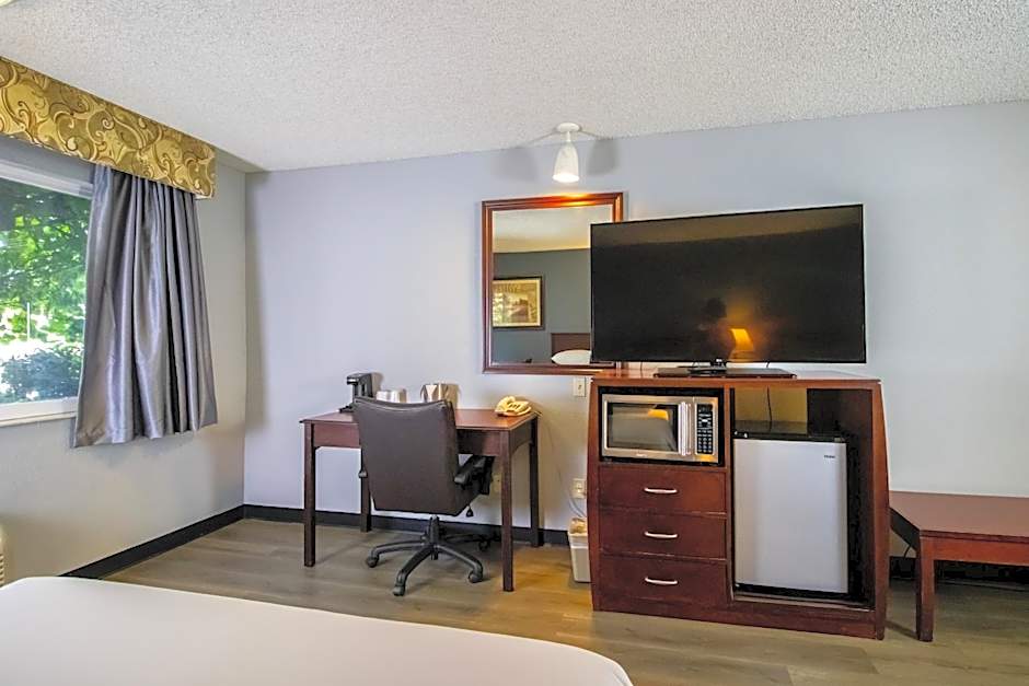 Red Lion Inn & Suites Vancouver
