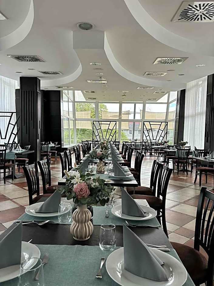 Amstel Hattyú Panzió -Érintésmentes bejelentkezés