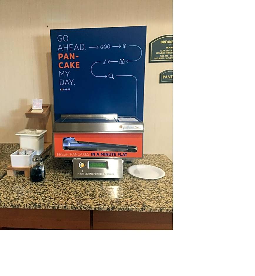 Holiday Inn Express Hotel & Suites Howell By IHG