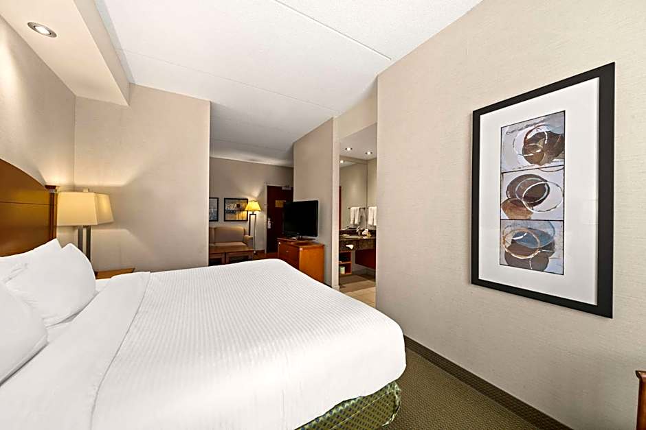 Best Western Plus Orangeville Inn & Suites