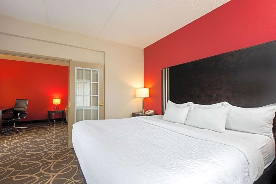 La Quinta Inn & Suites/New River Gorge National Park