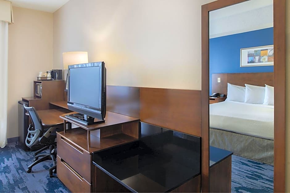 Fairfield Inn & Suites by Marriott Dayton Troy