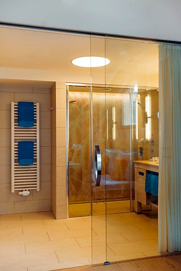 Strandhotel am Weissensee