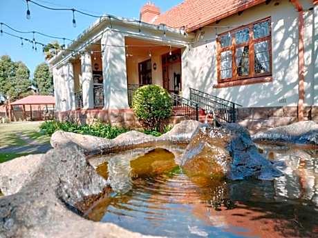 Oregon Place Guest House