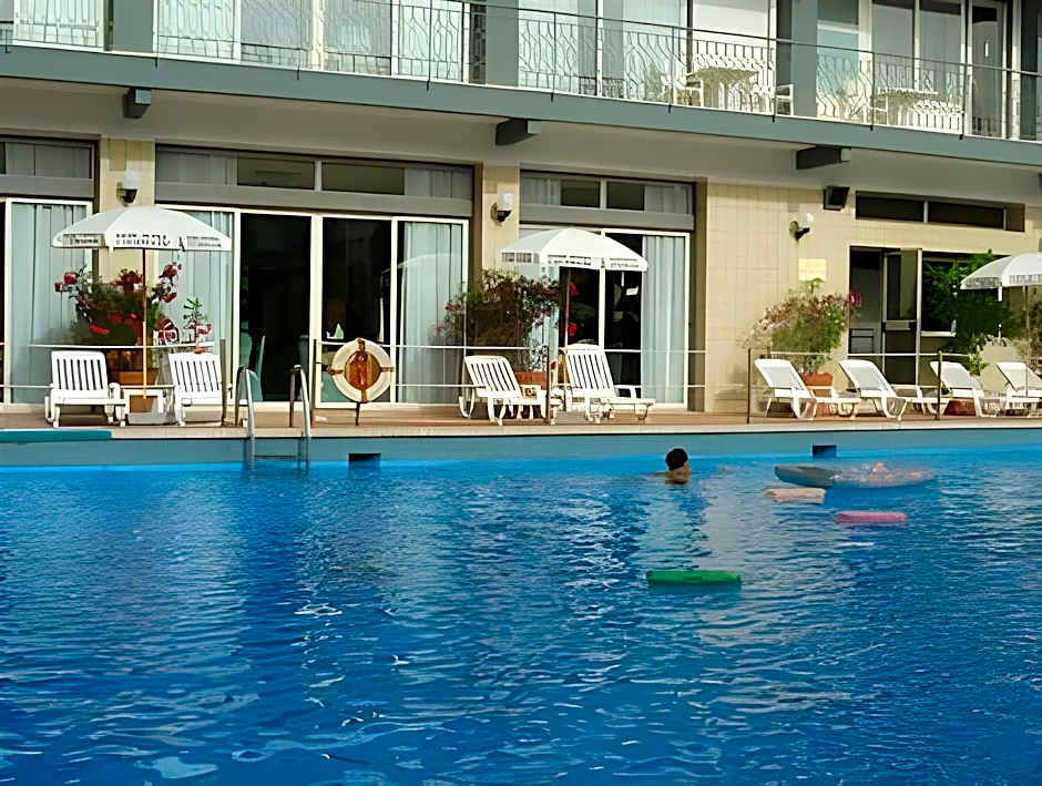 Wave Hotel