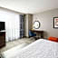 Hampton Inn By Hilton & Suites National Harbor/Alexandria Area