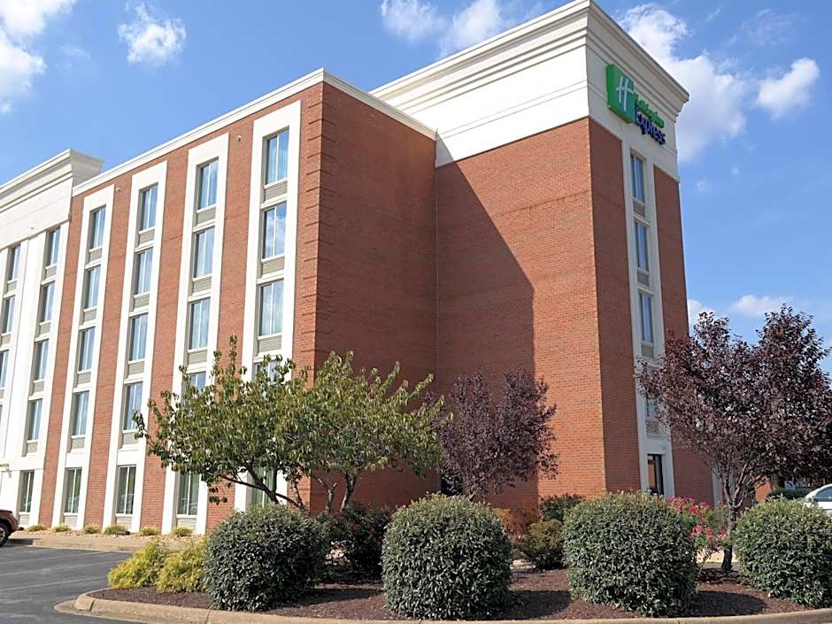 Holiday Inn Express Fredericksburg - Southpoint By IHG