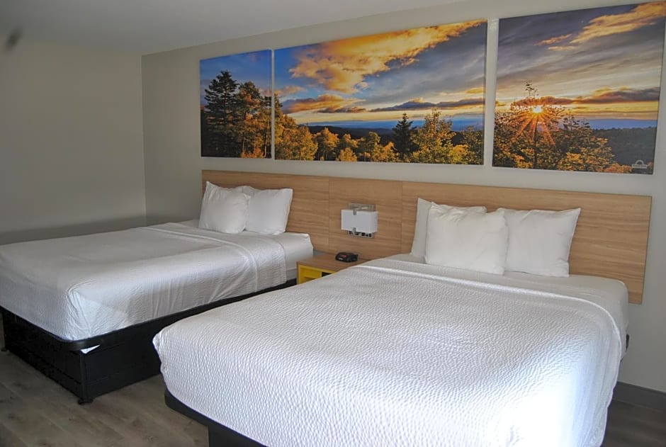 Days Inn & Suites by Wyndham San Antonio North/Stone Oak