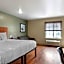 Extended Stay America Select Suites - Wichita - Airport