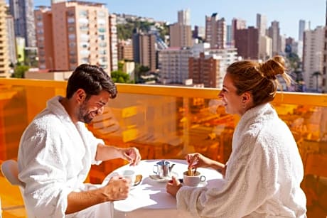 SUPERIOR POOL VIEW 2ADULTS WITH BALCONY