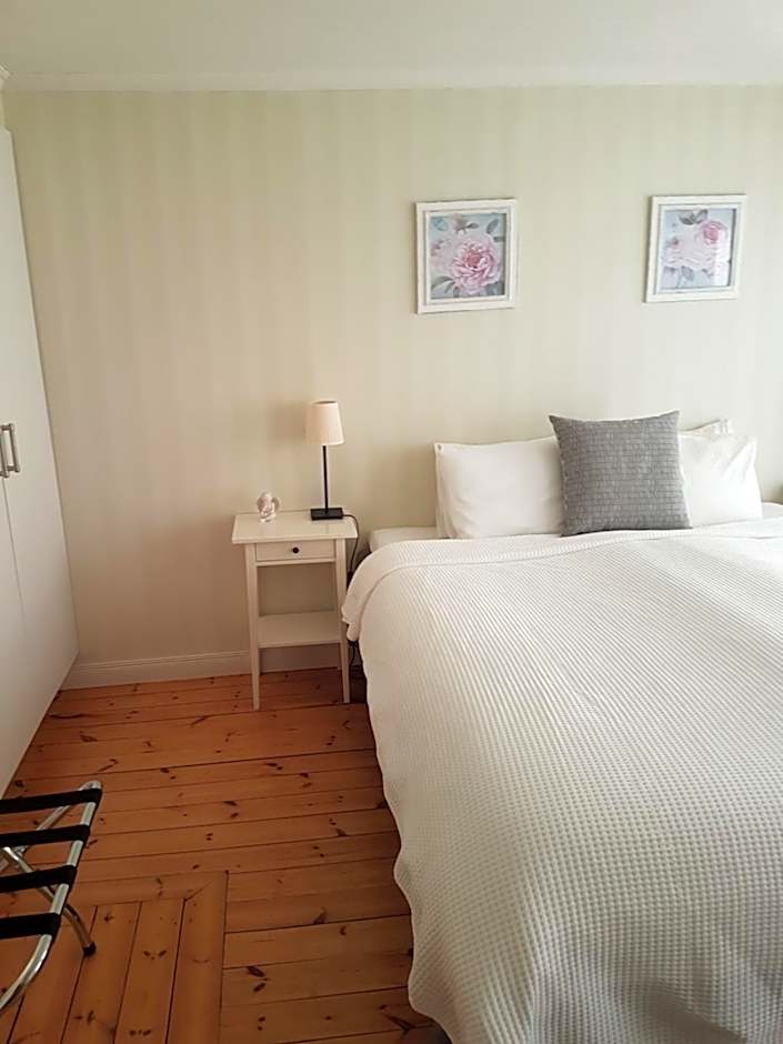 Hedesunda Bed & Breakfast