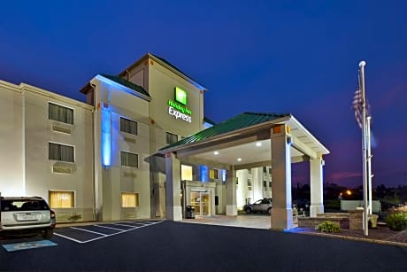Holiday Inn Express Irwin PA TPK Exit 67 by IHG