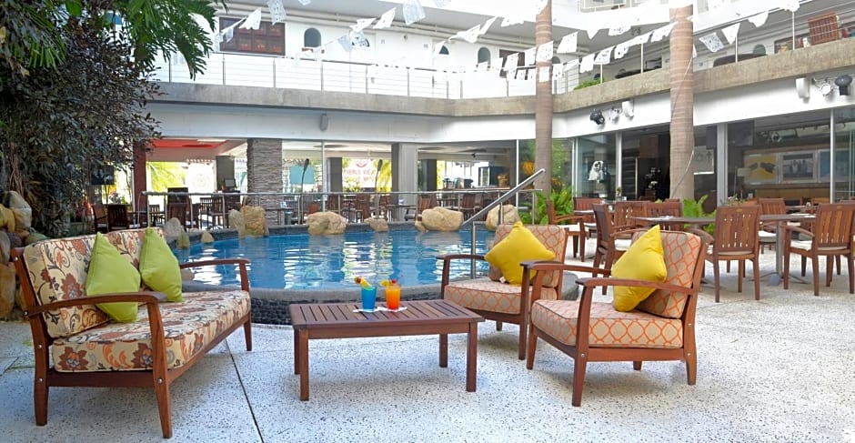 Hotel Rio Malecon