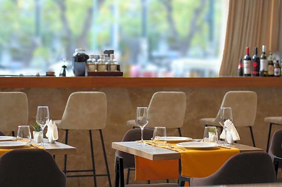 B4B Athens Signature Hotel