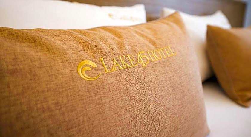 Lake 45 Hotel