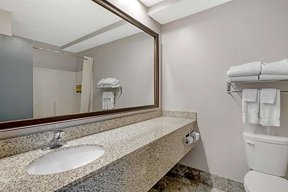Best Western Plus Eau Claire Conference Center