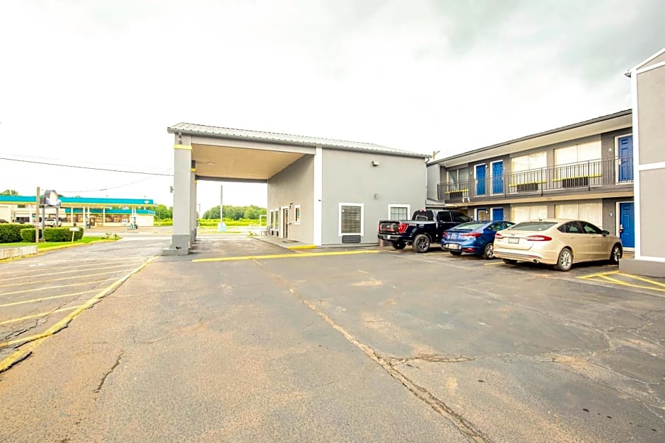 Days Inn by Wyndham Carlisle