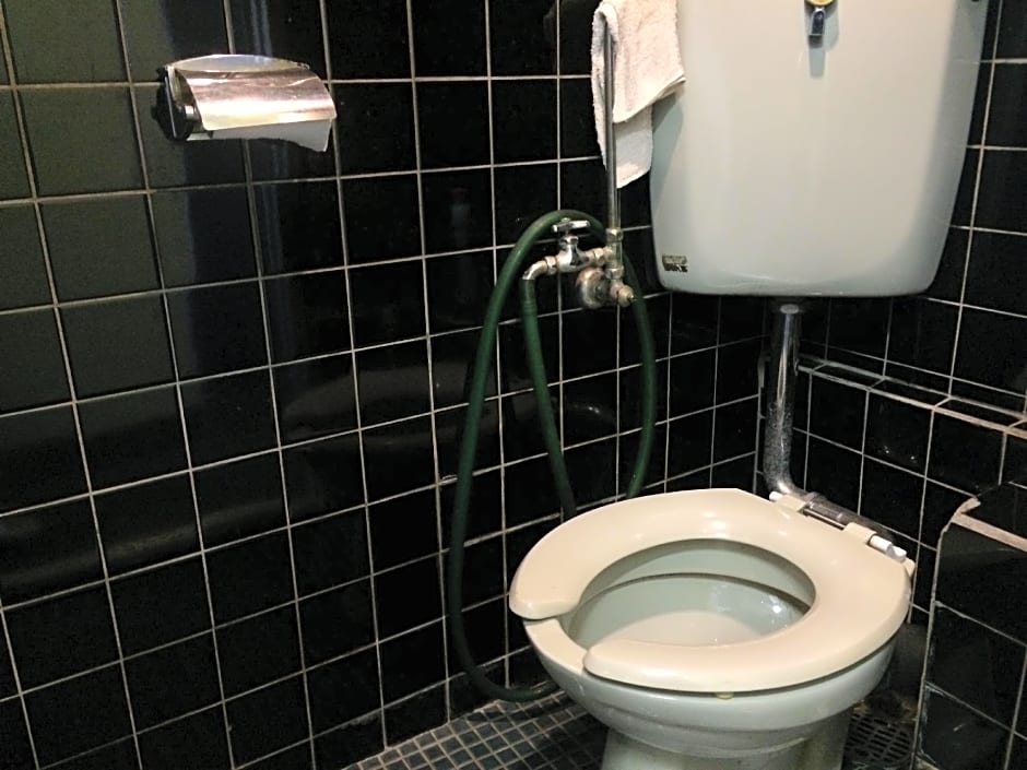 Shochikubai Hostel No.3 - Men Only