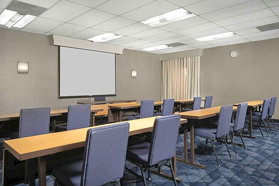 Courtyard by Marriott Albuquerque Airport