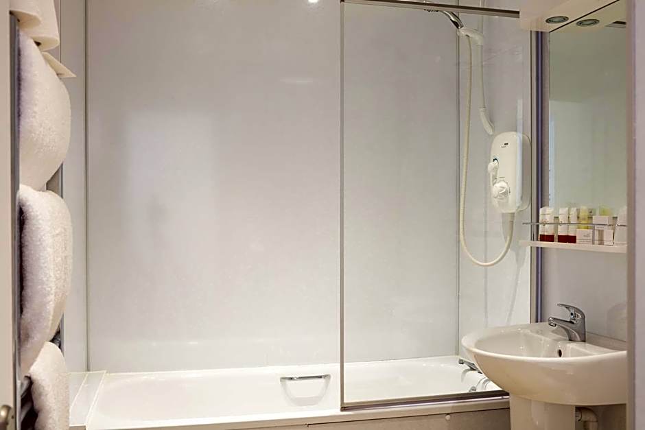 The Brander Lodge Hotel and Bistro