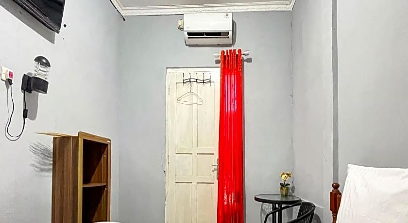 Q-Five Guest House YIA Kulon Progo Mitra RedDoorz