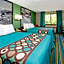 Super 8 by Wyndham Denver Stapleton