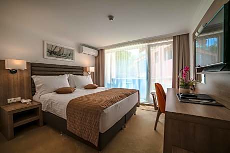 Superior Family Room