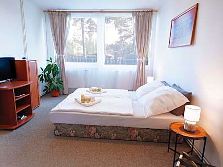 Hotel Kamýk - Máchovo Jezero