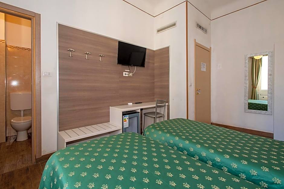 Hotel Piola