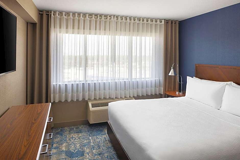 Four Points By Sheraton Edmonton South