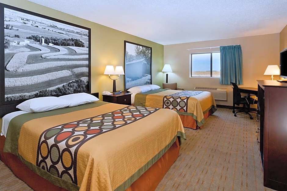 Super 8 by Wyndham Rochelle