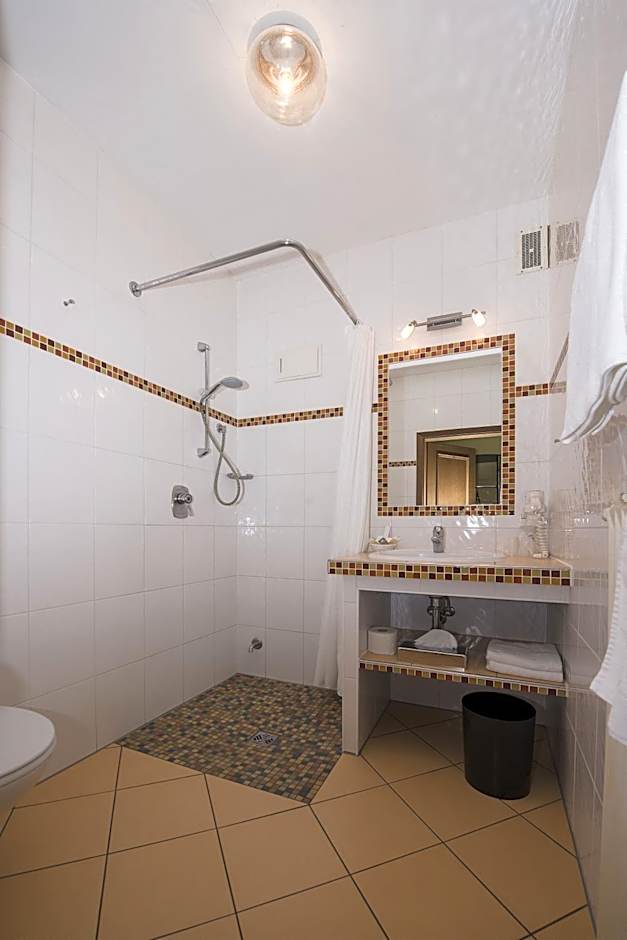 Land-gut-Hotel Rohdenburg