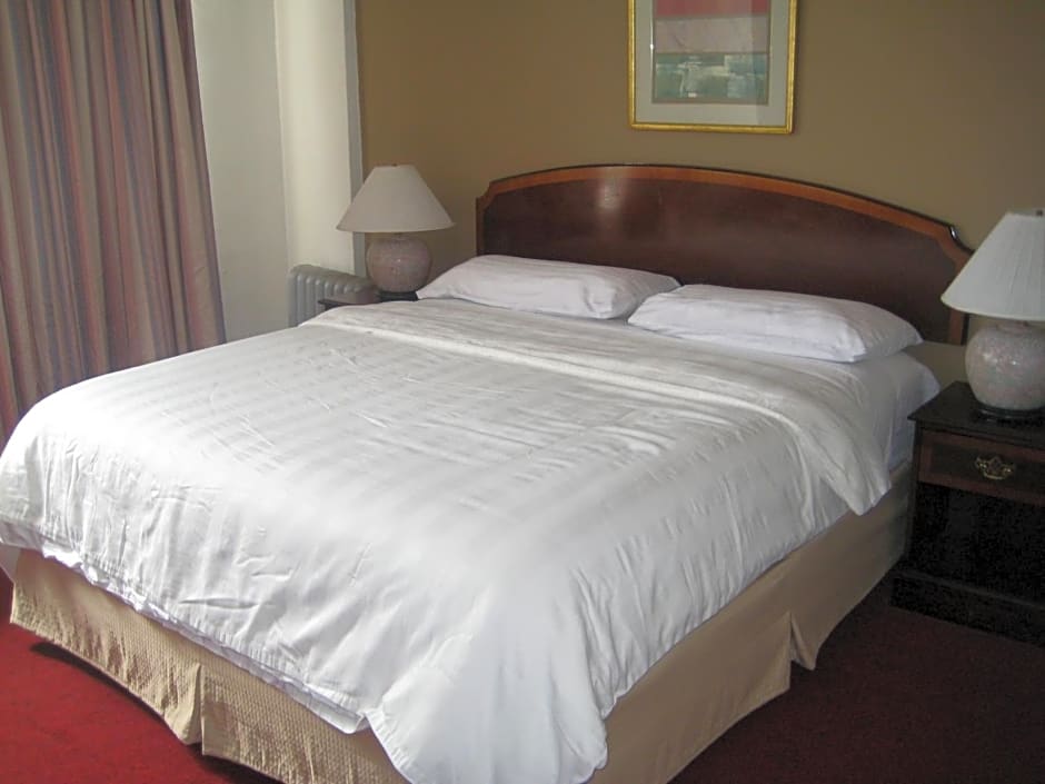 Nash Hotel
