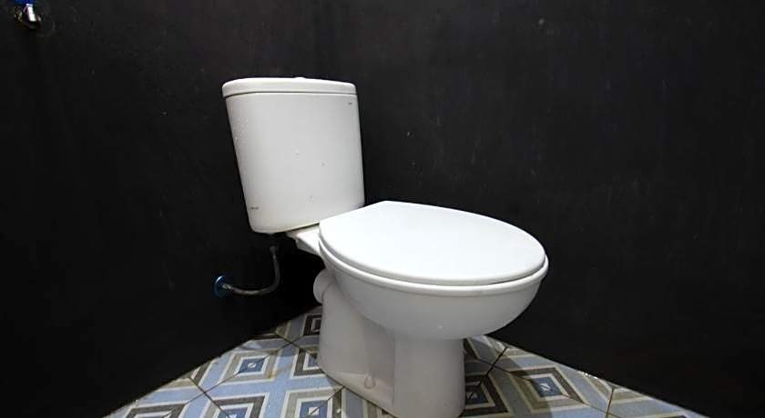 Hotel O Penginapan Melati Tanjung Near Kantor Pengamat Pengairan Tanjung