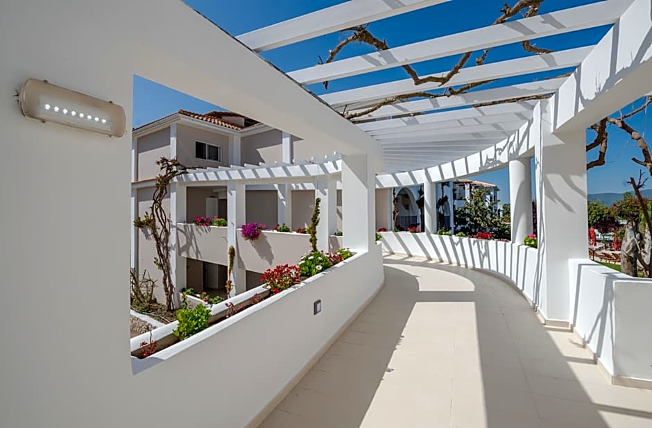 Bitzaro Grande Hotel & Suites