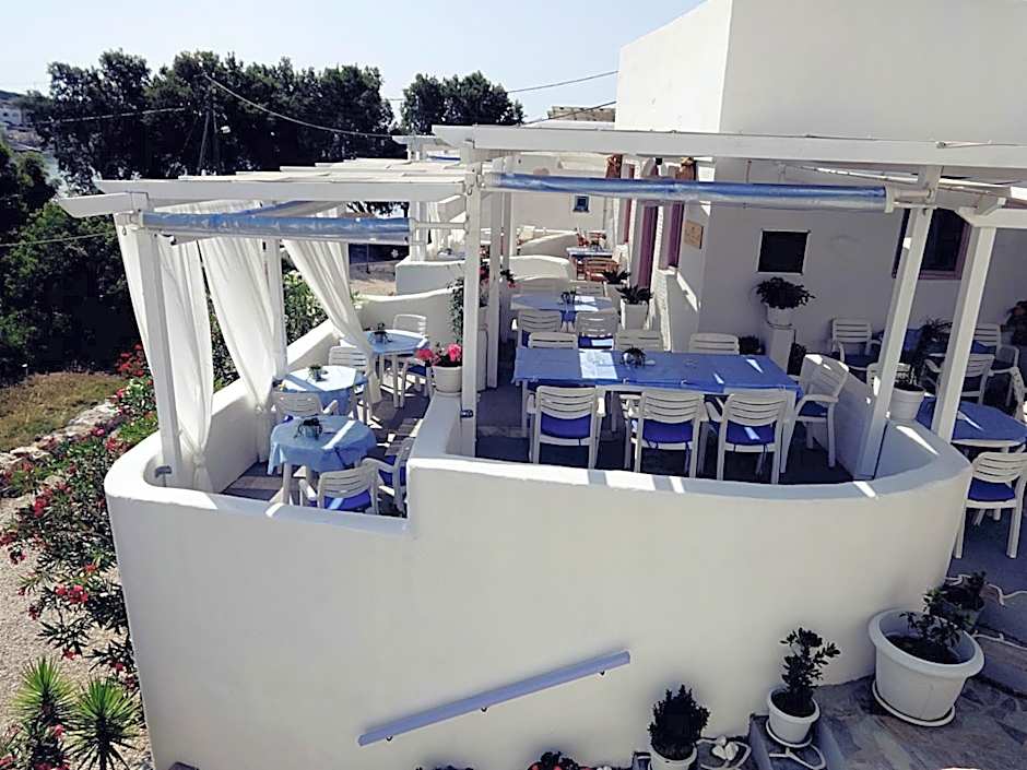 Porto Sikinos Hotel