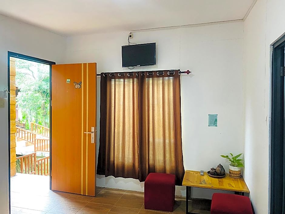 RedDoorz Syariah Near Wisata Durensewu Pandaan