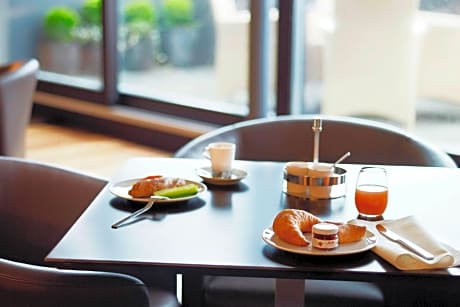 Grand Suite, 1 Bedroom, Non Smoking (1 King Bed)