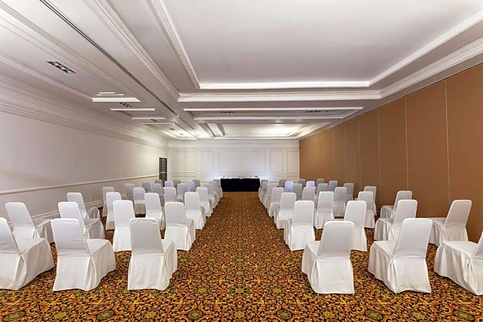 DoubleTree by Hilton Toluca