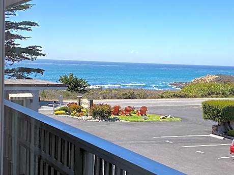 King Partial Oceanview Room. No Pets