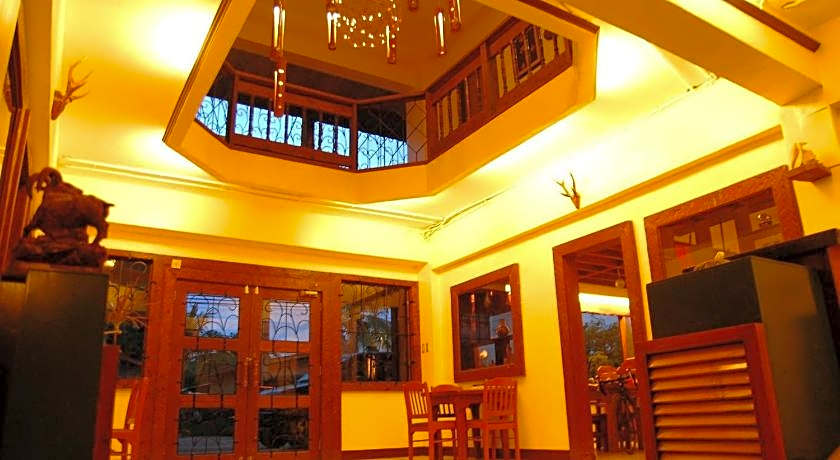 Centro Mactan Suites