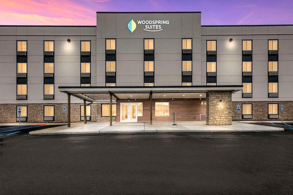 WoodSpring Suites Linden