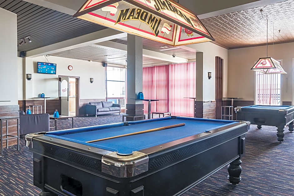 Somerset Hotel