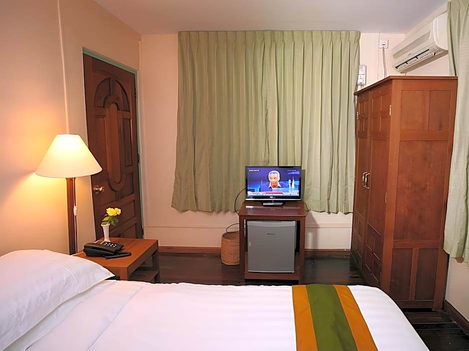 Hotel June Business Bed Breakfast